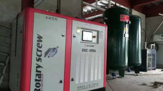 添富塑業(yè)使用雙螺桿空壓機案例